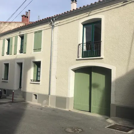 Апартаменты La Valentine Прад